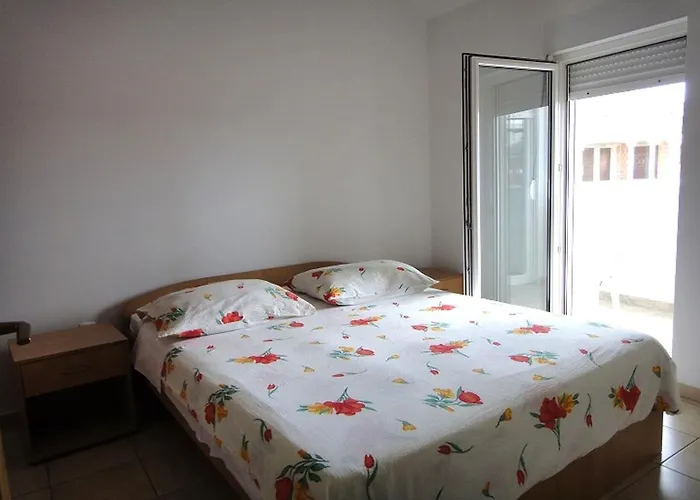 Perica Apartments