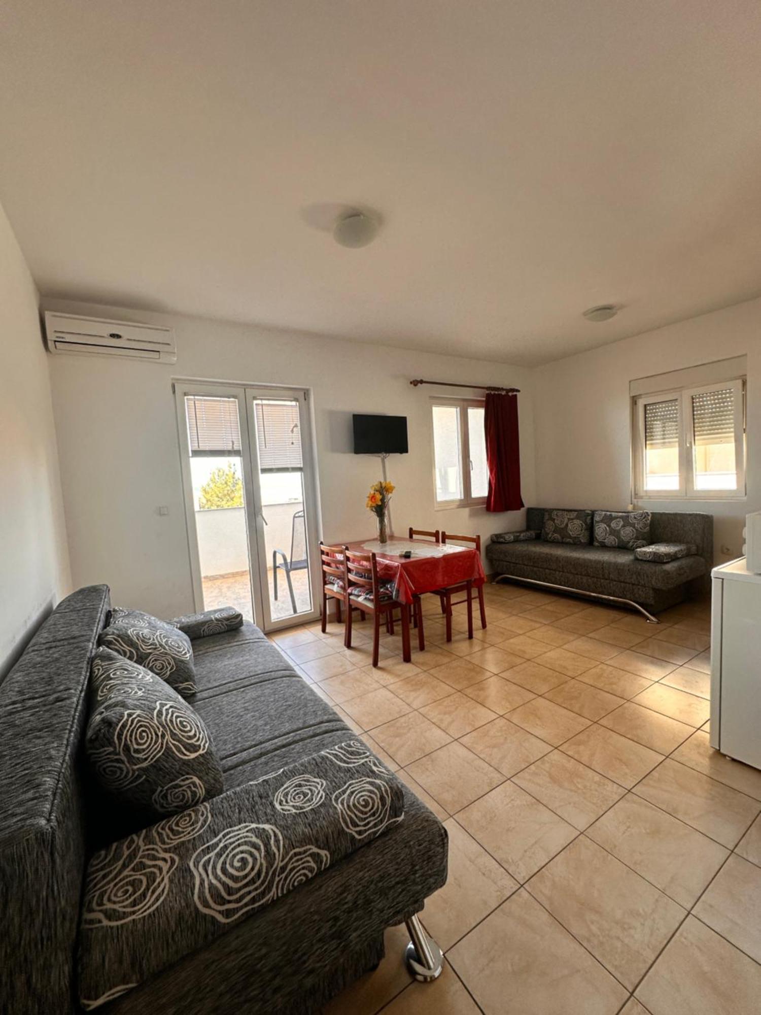 Perica Apartment *